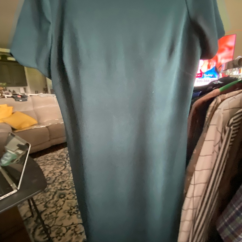 AK green dess size M
